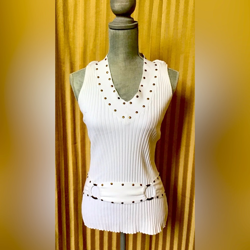 Retro White Sleeveless V-neck Studded Top